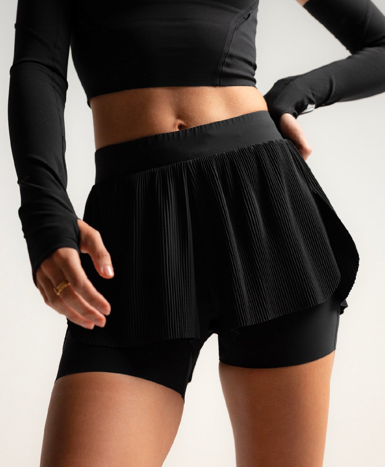 Philos 2-in-1 Pleat Shorts